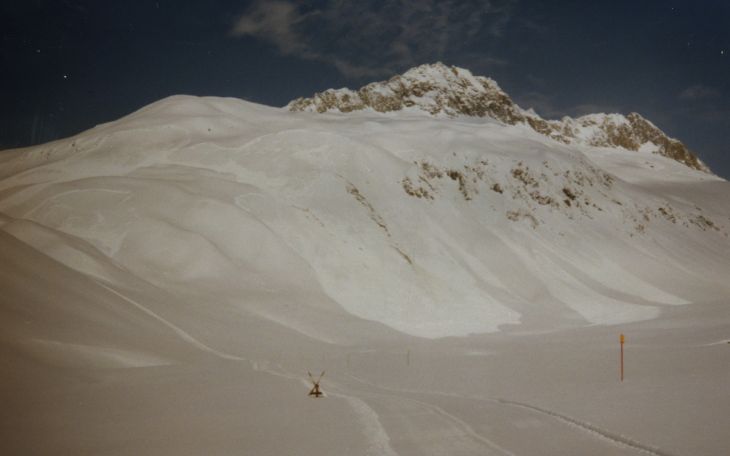 19920415-lawinen-valval-02.jpg