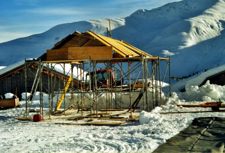 20001212-milez-01_02.jpg