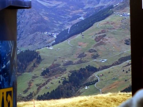Der Skilift Planatsch wurde im Sommer 2019 demontiert. Bild vom 12. Oktober 2019 vom Cuolm da Vi aus.
