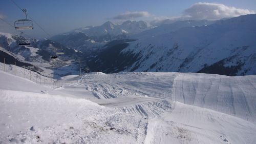 16. Dezember 2006 - [url=http://www.jacomet.ch/themen/skilift/album/thumbnails.php?album=149]mehr zur Schneelage und zu den Pisten in diesem Bericht[/url]
