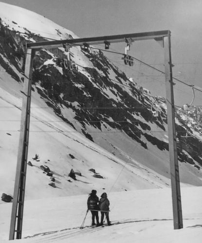 Erste Stütze, 1969 (Quelle: Kalender des Forum cultural Tujetsch)
