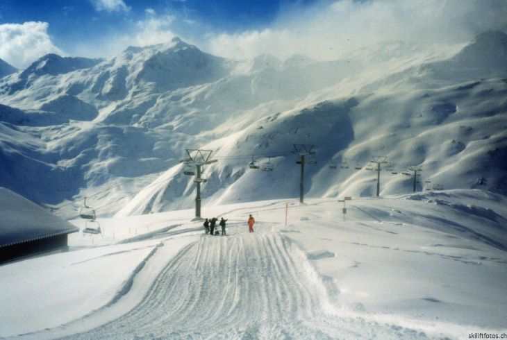 März 1999

