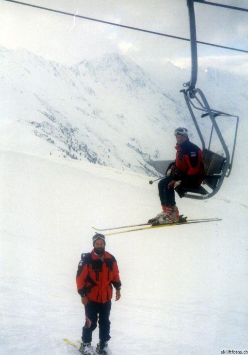 März 1999
