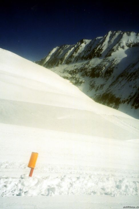 März 1999
