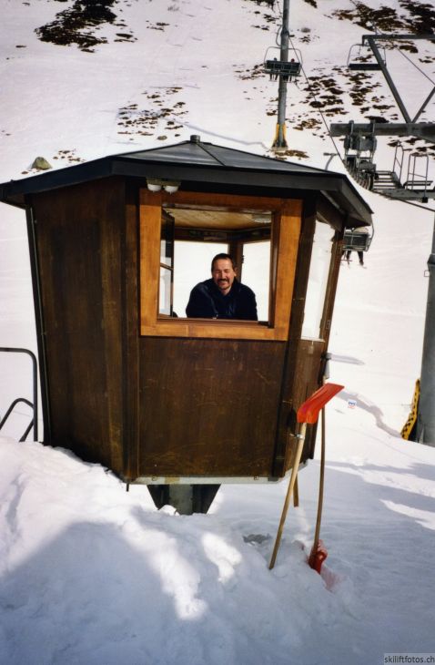 20020127-valval_02.jpg