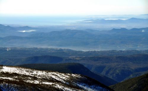 Die Bucht von St-Rahaël und das Pays de Fayence etwas weitwinkliger
