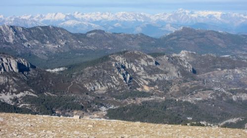Aussicht in die französischen und italienischen Meeralpen (markant: die Cima Argentera... oder ists doch die Cime du Gelas?)
