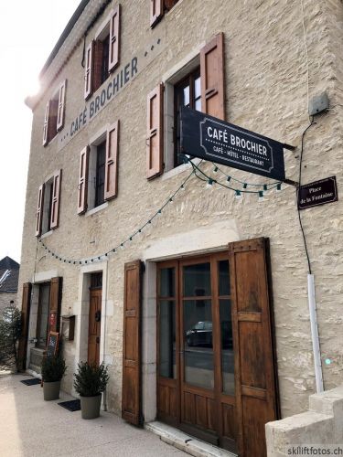Das Café Brochier, das wir sehr mögen, hat heute leider zu

