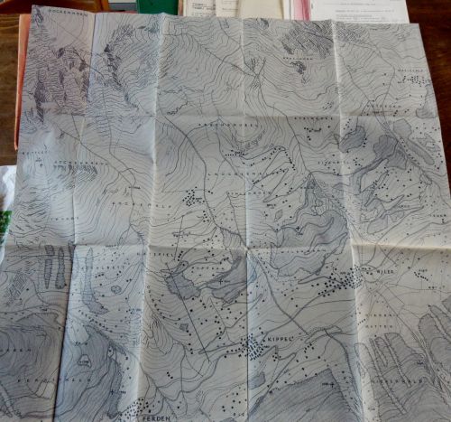 Die Anfänge des Skigebietes Lauchernalp aus Theo Brunners Archiv. Eingezeichnet sind schon die Sesselbahn und der Skilift von Kippel via Haispiel nach Hockenalp. Die Lauchernalp selbst ist noch nicht erschlossen. 
