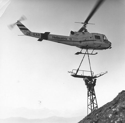Heli-Montage Skilift Alp Dado-Fil da Rubi, Waltensburg/Vuorz (1975).
